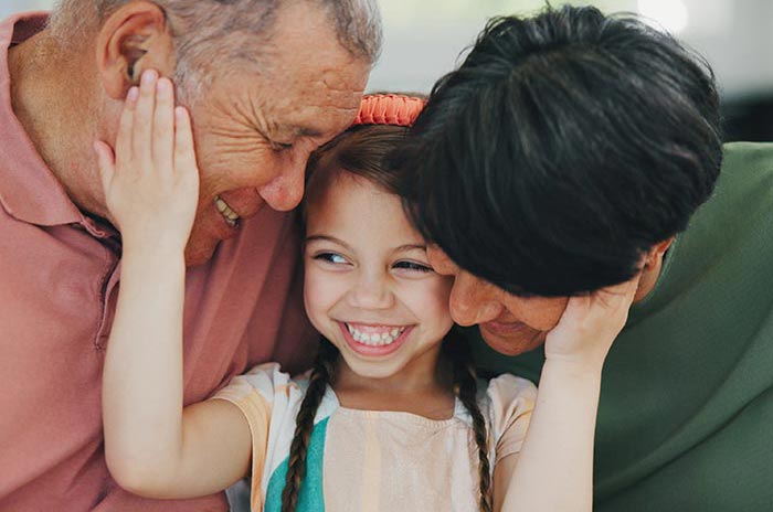Grandparents supporting child in relocation discussion